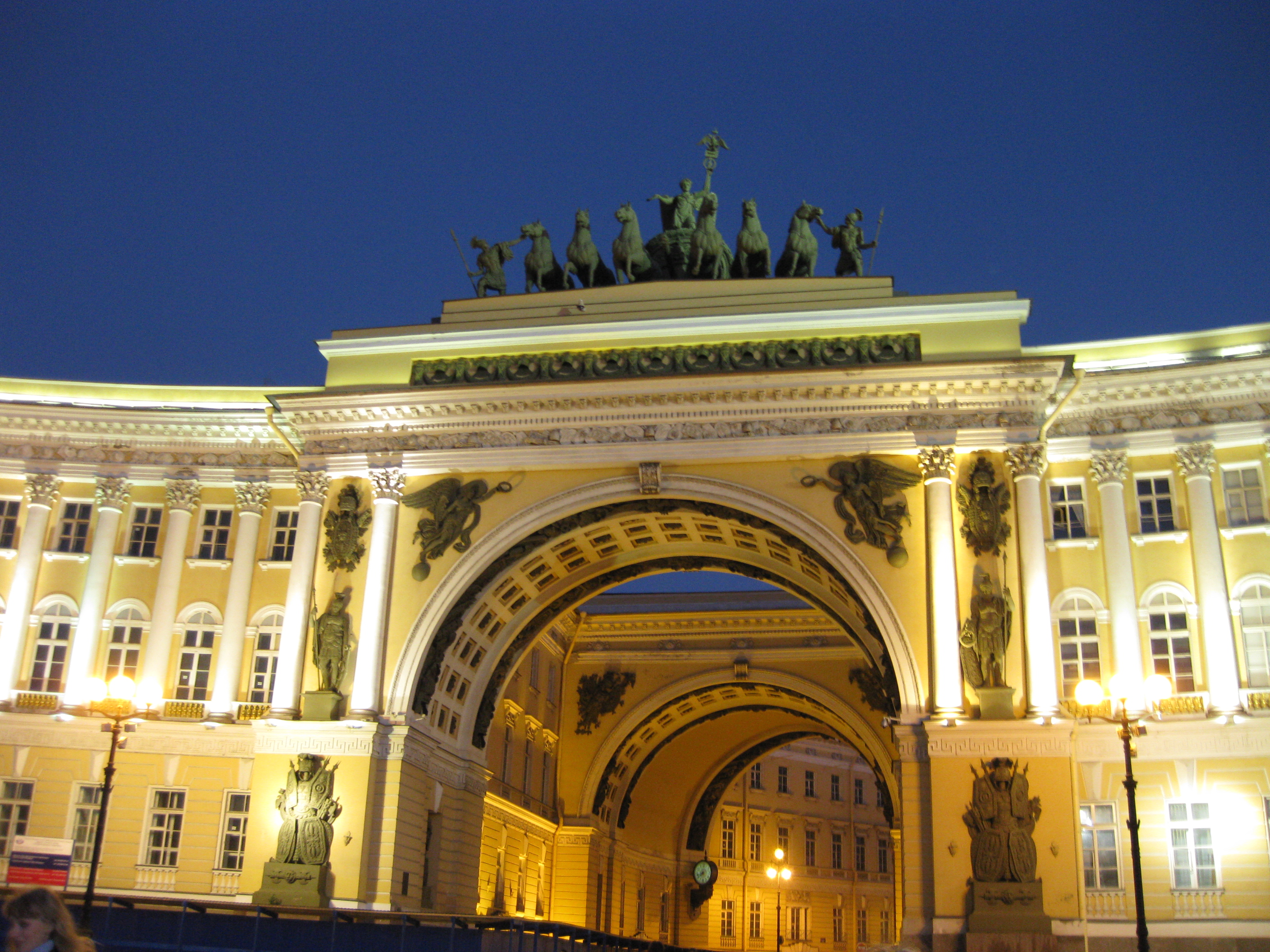 арка главного штаба в санкт петербурге фото