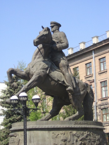 Екатеринбург. Памятник Г.К. Жукову.jpg
