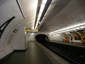 Le métro de Paris.JPG