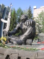 Екатеринбург. Черный тюльпан. Центральная фигура памятника.jpg