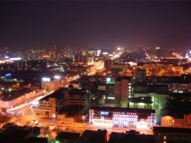 Ekaterinburg lAmentiev at night.jpg