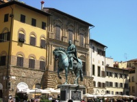 Статуя Козимо I