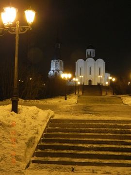 Мурманск.Мемориал морякам-Лестница к церкви.JPG