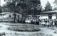 Первые учащиеся школы-интерната